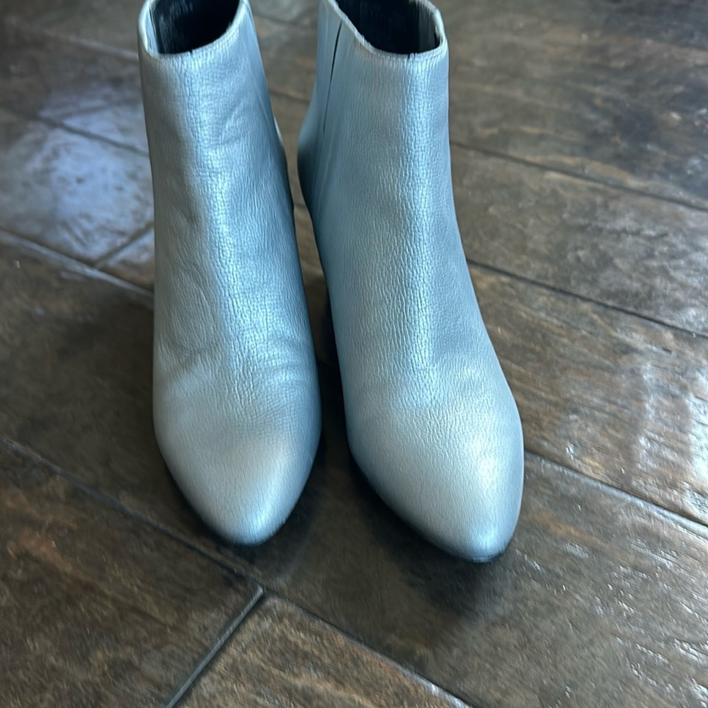 Calvin Klein boots silver almost metallic color genuine leather no zipper